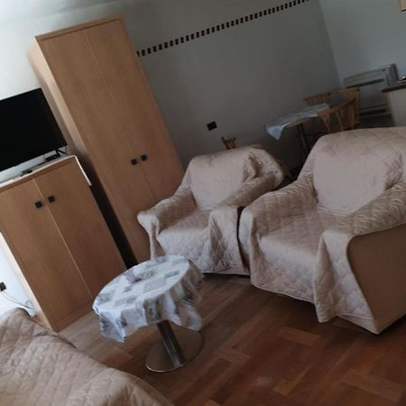Smartno Apartmaji Sobe Josko Appartement Buitenkant foto