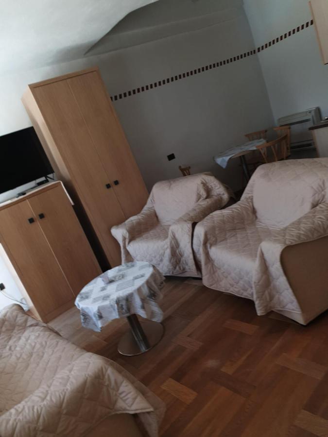 Smartno Apartmaji Sobe Josko Appartement Buitenkant foto