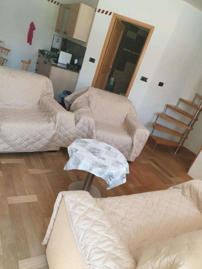 Smartno Apartmaji Sobe Josko Appartement Buitenkant foto